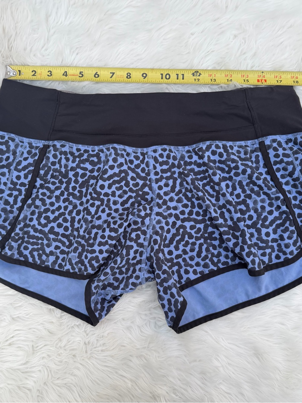 Lululemon Women’s Athletic Blue Leopard Print Shorts, Sz 12